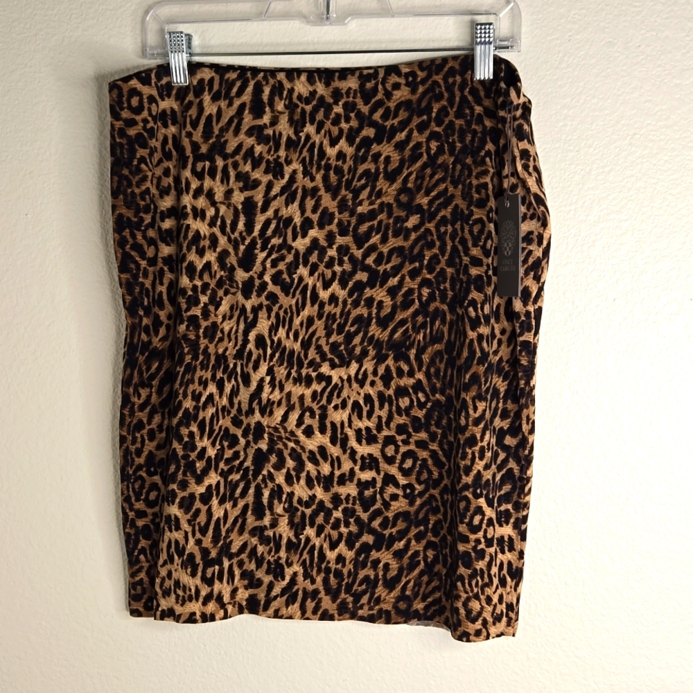 Vince Camuto leopard pencil skirt size L